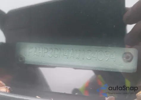 2010 Ford Focus Ses из США, поврежденный, VIN 1FAHP3GN4AW134094